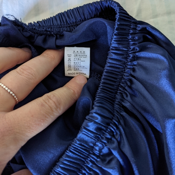 Vtg Navy Blue Satin PJ Set White Piping Pocket - Picture 10 of 10